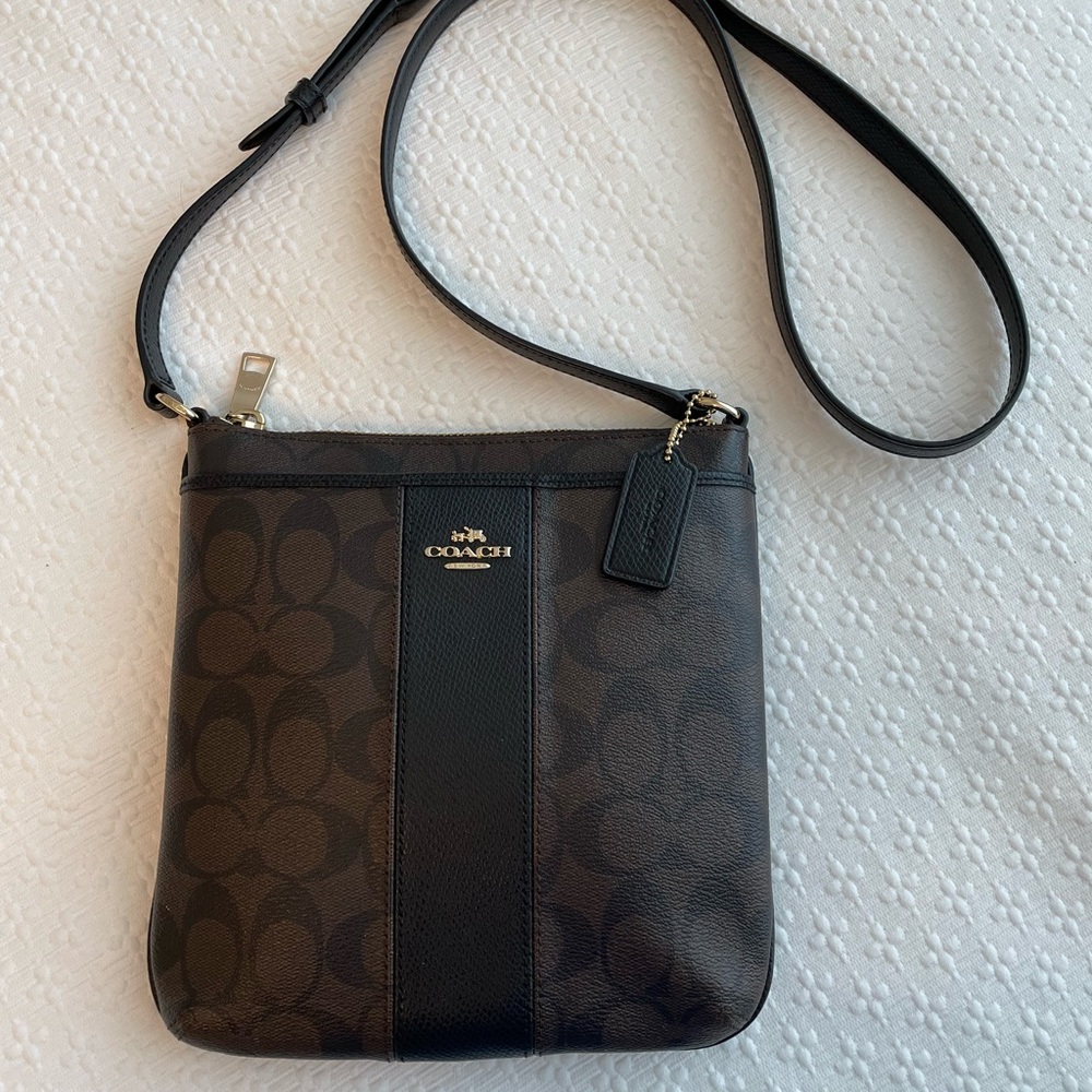 Coach Crossbody in Signature Canvas